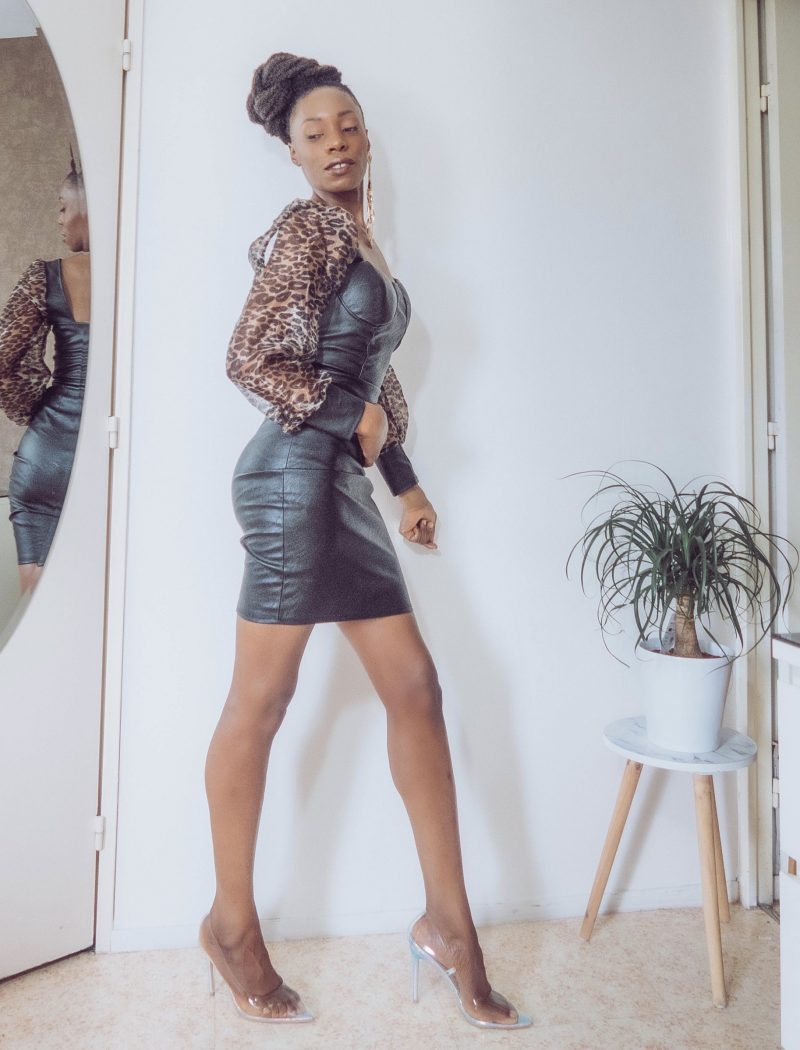 ROBE DE LUXE ROBE DE LUXE